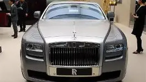 潘玮柏夫妻恩爱同框，空姐妻子亲手烹制美食备受好评