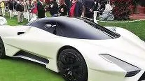 张艺谋年逾古稀严寒中亲临片场指导，演员脸部陷入雪地